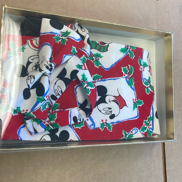 Christmas Mickey Cummerbund and Bow Tie Set New